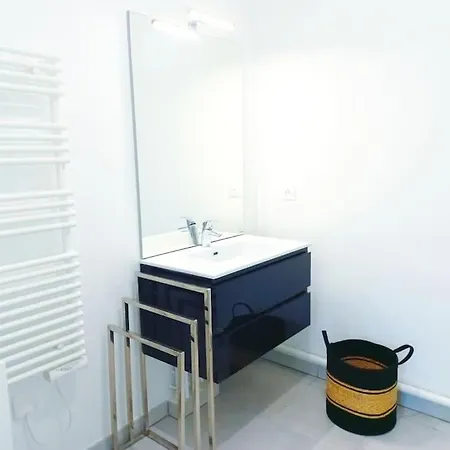 Melody Clamart, 25 Min De Paris, Tramway 6, Parking * Clamart