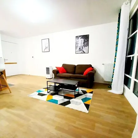 Apartment Melody Clamart, 25 Min De Paris, Tramway 6, Parking